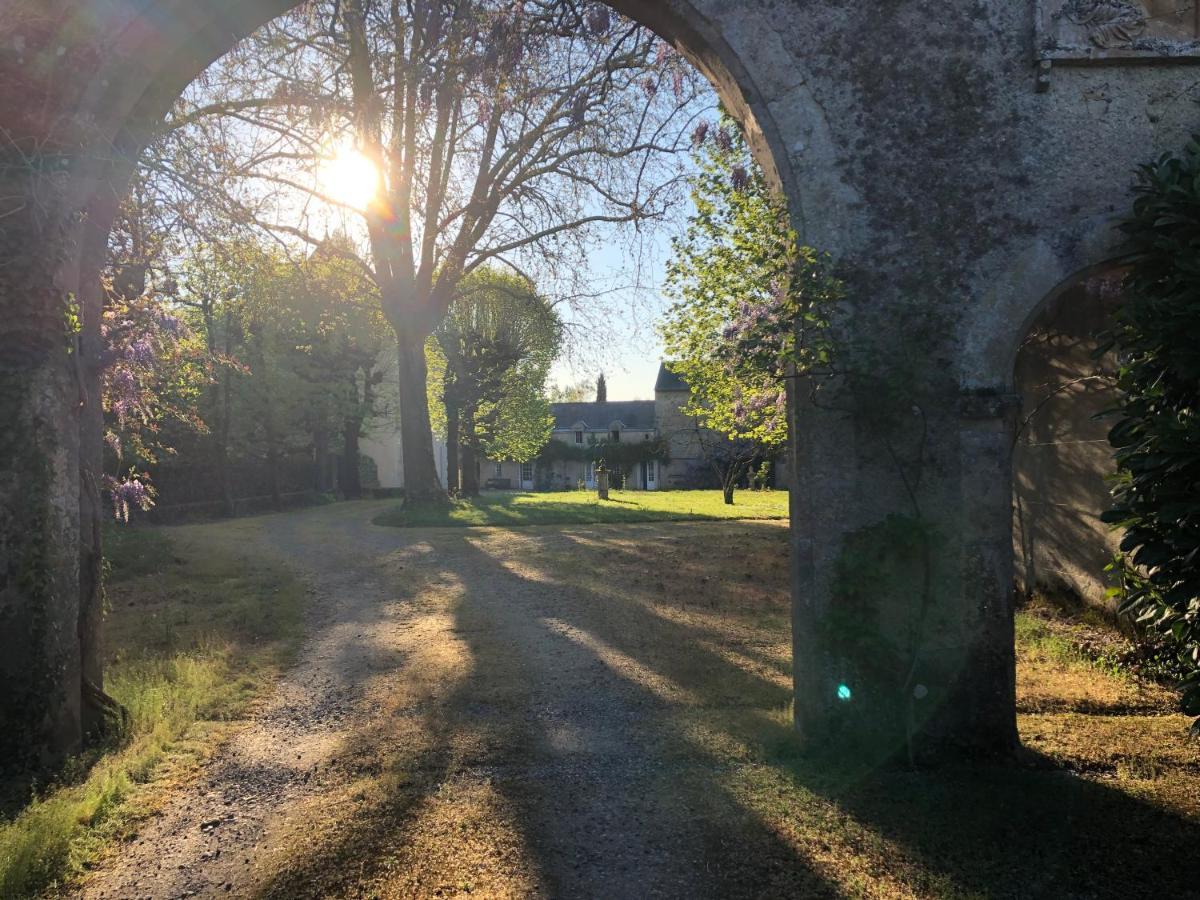 Chateau De La Mothe Saint-Sulpice-en-Pareds Exteriör bild